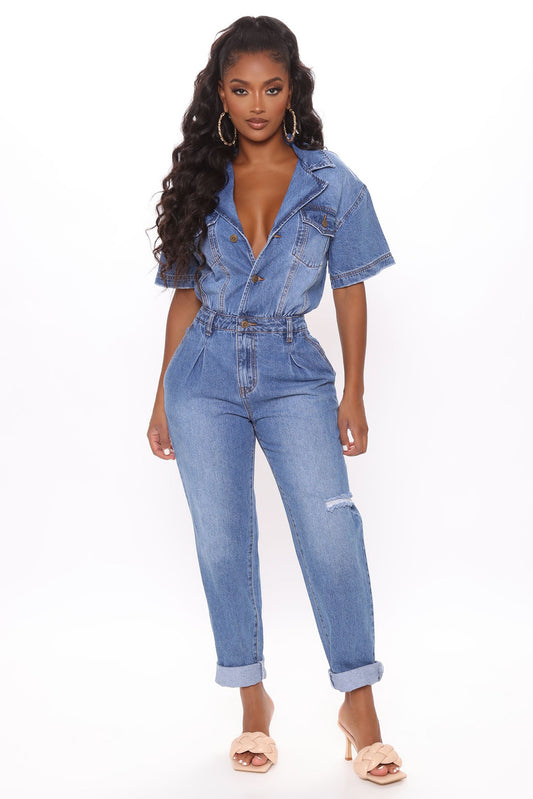https://cdn.shopify.com/s/files/1/0293/9277/products/08-05-20Studio4_CE_SA_3-31PM58_TP8591_Denim46177_RG.jpg?v=1596734817
