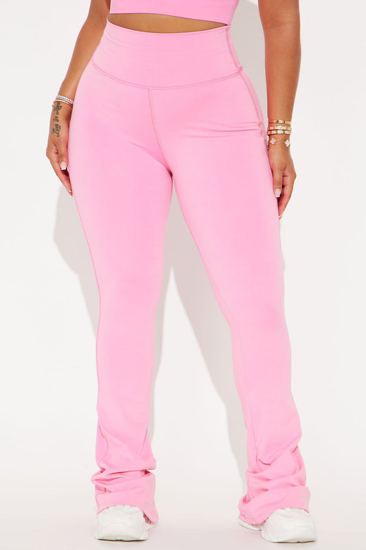 https://cdn.shopify.com/s/files/1/0293/9277/files/08-05-24_S3_12_M4892_HotPink_ZSR_CZ_MO_10-52-53_45083_SG.jpg?v=1722898385