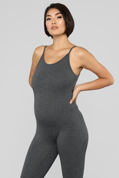 https://cdn.shopify.com/s/files/1/0293/9277/products/08-09-18_Studio_3_13-56-08_KJ5330M_Charcoal_0564_AJ.jpg?v=1665688763