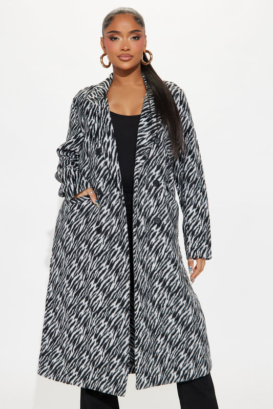 https://cdn.shopify.com/s/files/1/0293/9277/files/08-19-24_S3_24_HF24F566_Blackcombo_ZSR_DT_JW_16-03-38_43117_CM.jpg?v=1724187544