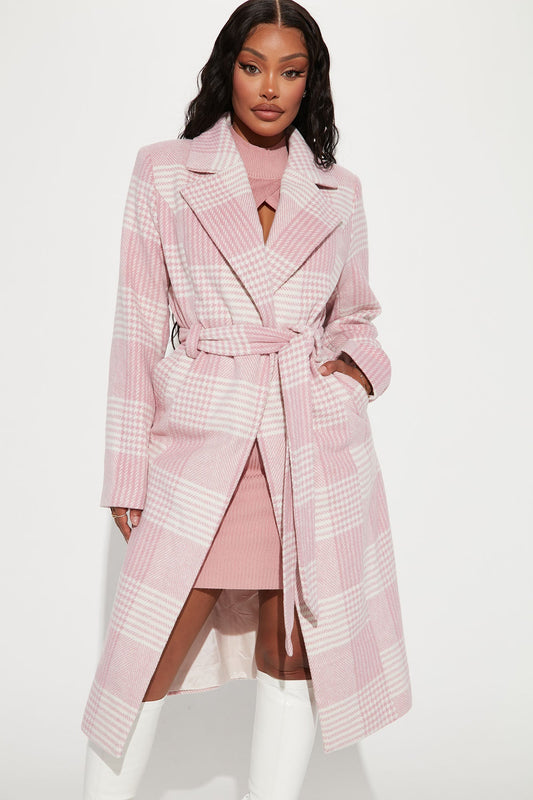 https://cdn.shopify.com/s/files/1/0293/9277/products/08-24-22Studio2_MS_Rene_16-08-55_50_70911SK_Mauve_0641_WG.jpg?v=1661535904
