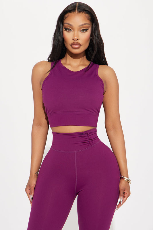 https://cdn.shopify.com/s/files/1/0293/9277/files/08-26-24_S2_46_ZDFN2335_Plum_ID_RL_16-30-41_4452_PXF.jpg?v=1724780695