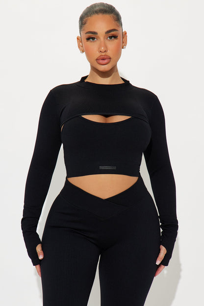 https://cdn.shopify.com/s/files/1/0293/9277/files/08-27-24_S3_40_ZDNVSP1181_Black_TK_AC_14-16-57_57558_PXF.jpg?v=1724952170