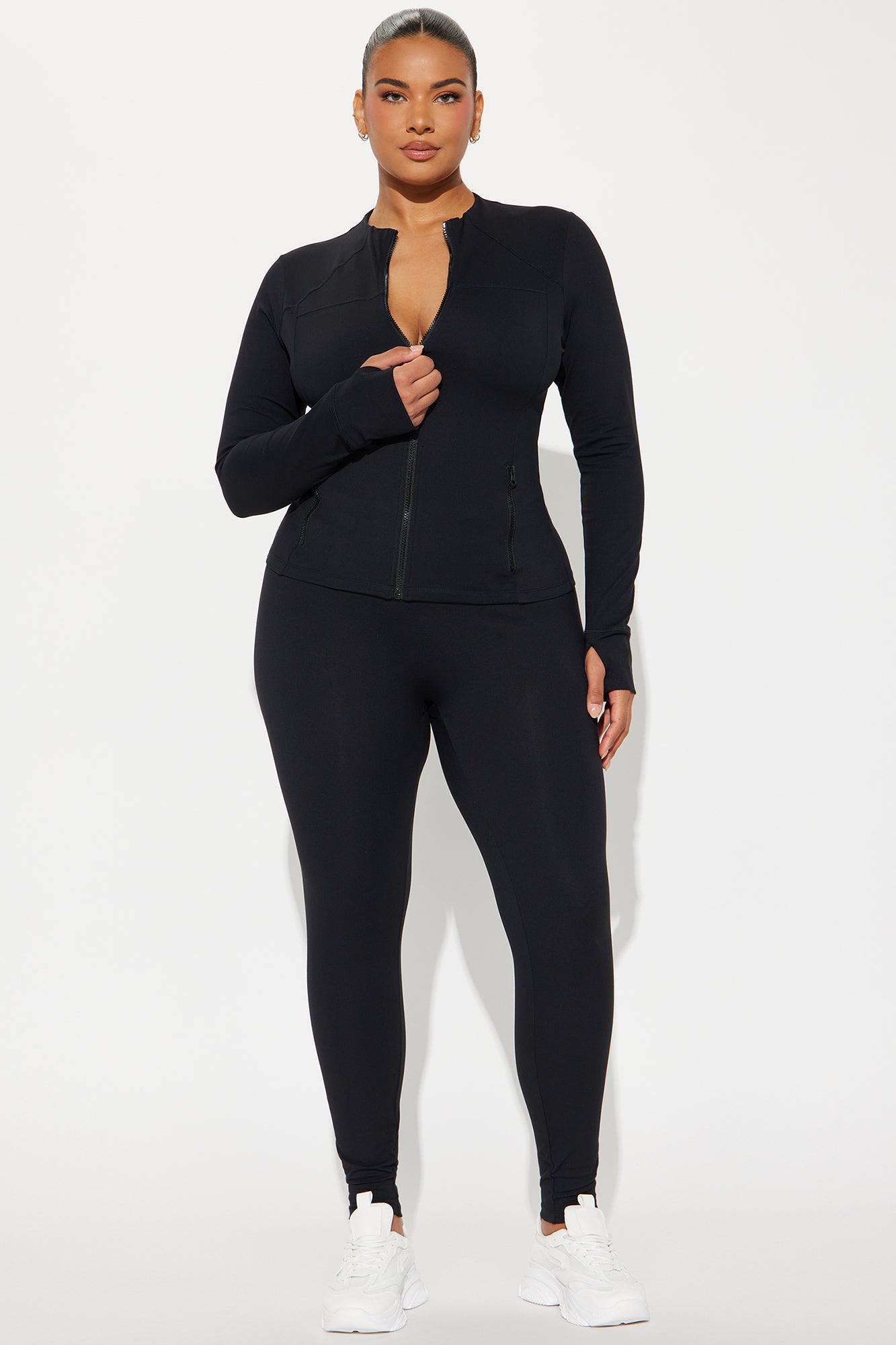 https://cdn.shopify.com/s/files/1/0293/9277/files/08-28-24_S4_25_ZDNVSP1227_Black_AZ_PC_11-17-29_PLUS_59249_PXF.jpg?v=1725033394