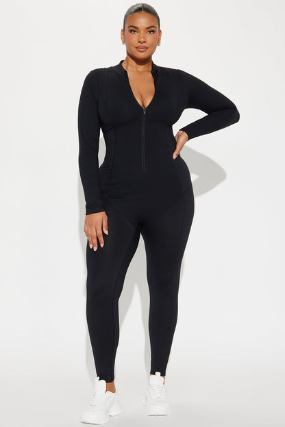 https://cdn.shopify.com/s/files/1/0293/9277/files/08-28-24_S4_45_ZDNVSP1211LEG_Black_AZ_PC_13-46-45_PLUS_59531_PXF.jpg?v=1725034261