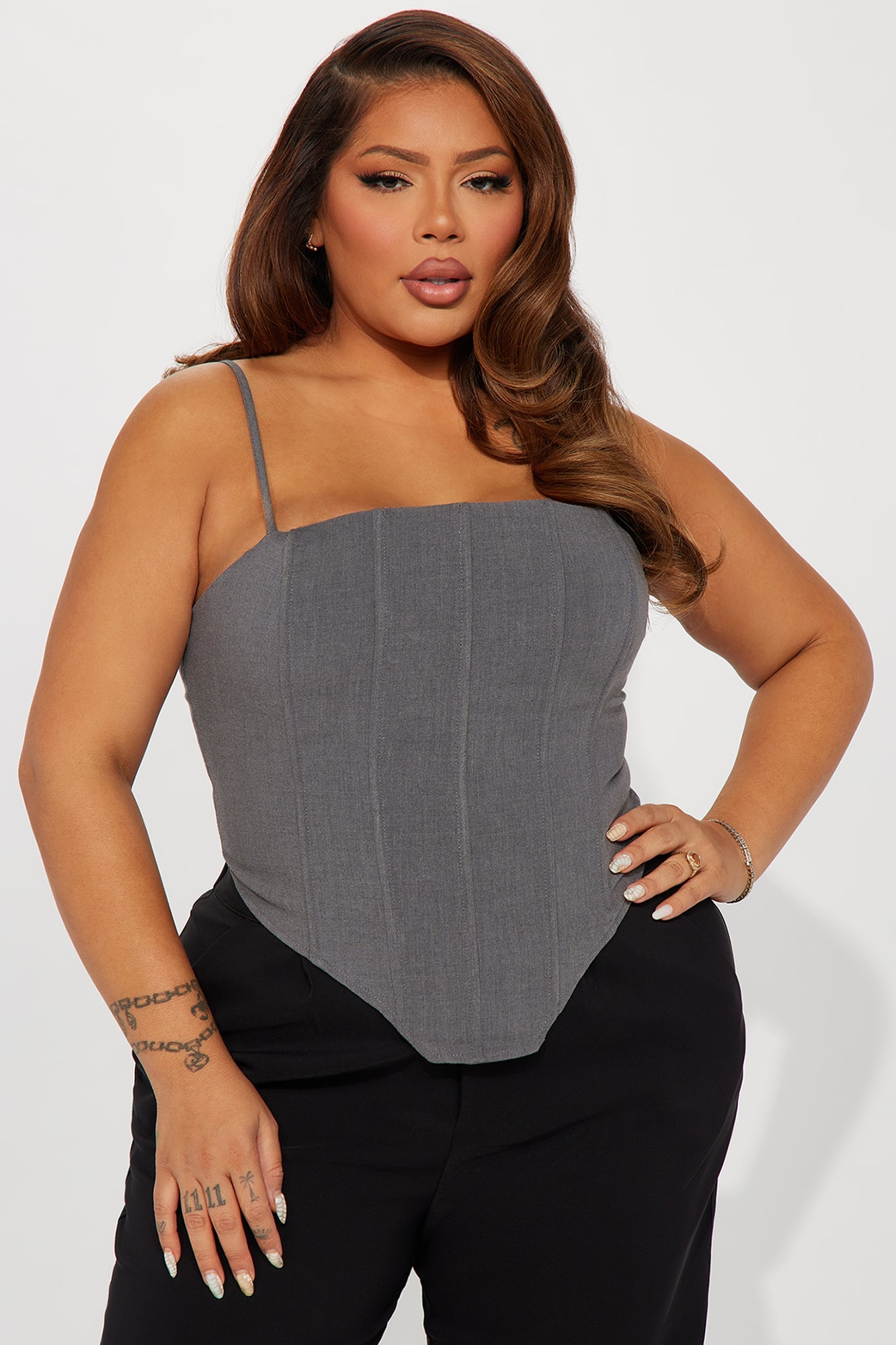https://cdn.shopify.com/s/files/1/0293/9277/files/08-29-23Studio4_KT_AP_09-53-24_9_23GWF1113_Grey_4819_PLUS_PXF.jpg?v=1707179355