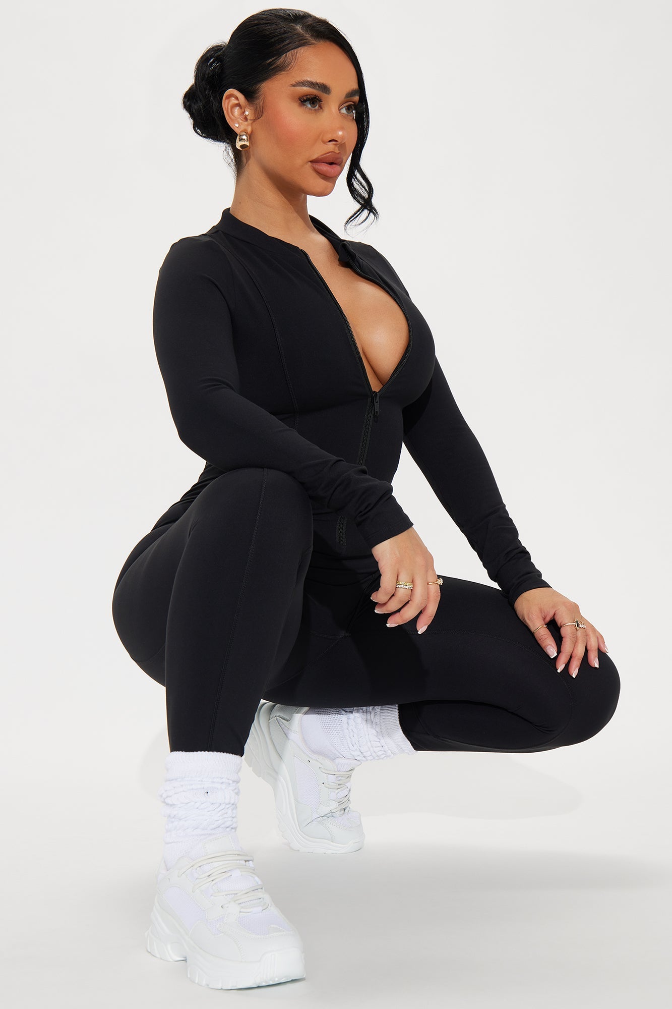 https://cdn.shopify.com/s/files/1/0293/9277/files/08-29-24_S1_28_ZDNVSP1211LEG_Black_KT_AP_14-29-35_130972_PXF.jpg?v=1725396372