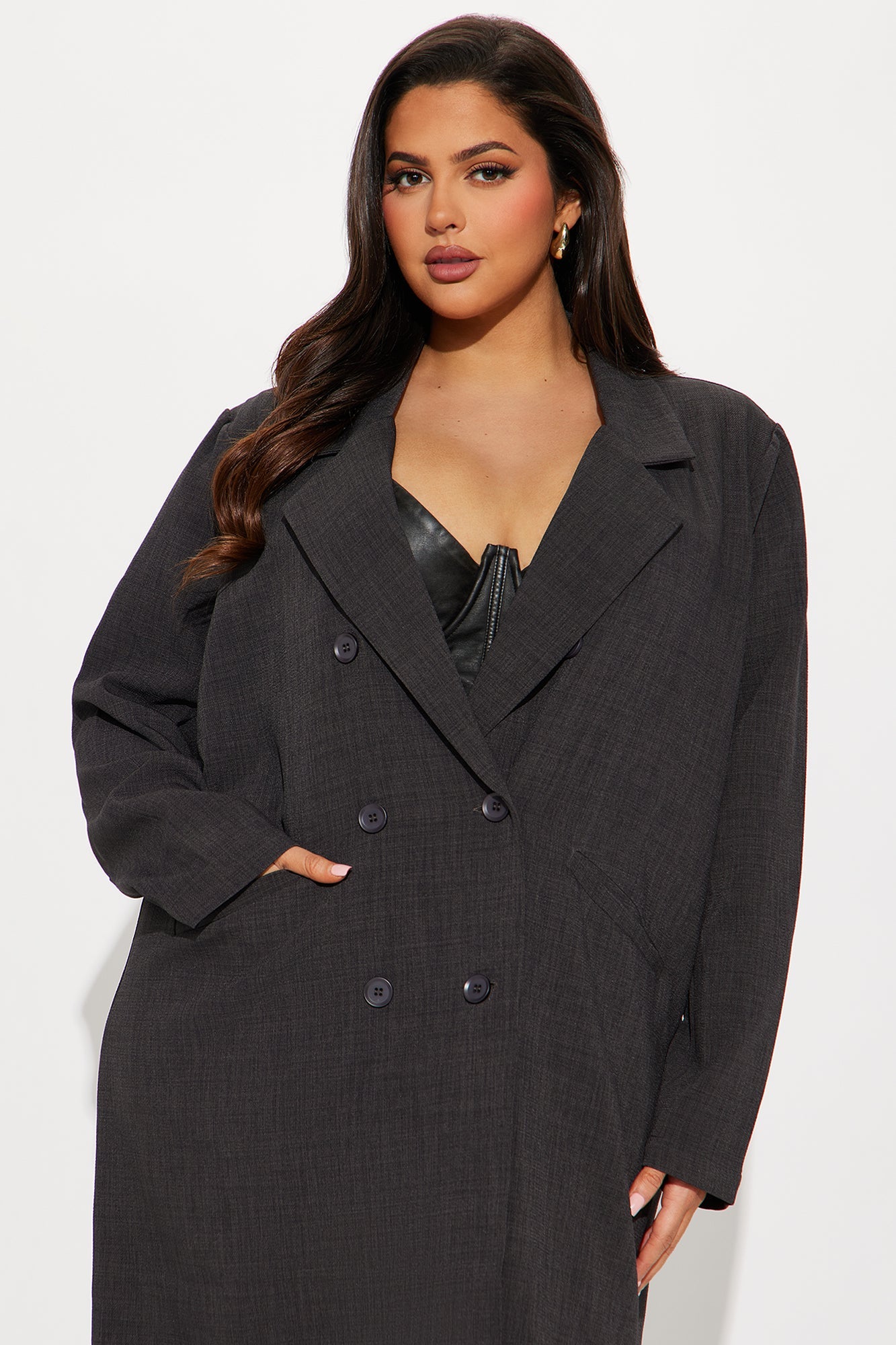 https://cdn.shopify.com/s/files/1/0293/9277/files/09-04-24_S4_55_HF25A722_Charcoal_CZ_IM_14-09-03_PLUS_62293_PXF.jpg?v=1725557778