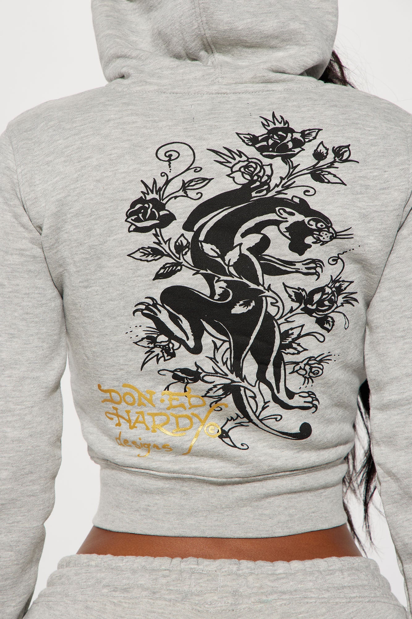 https://cdn.shopify.com/s/files/1/0293/9277/files/09-21-23Studio2_CC_RL_15-01-25_30_EHW180012_HeatherGrey_60384_MR.jpg?v=1696024687