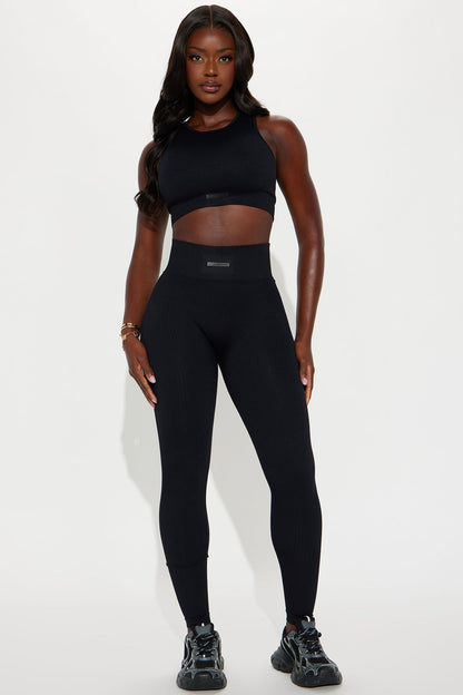 https://cdn.shopify.com/s/files/1/0293/9277/files/09-25-24_S1_1_ZDFN2481_Black_ZSR_AZ_PC_10-25-22_43318_SG.jpg?v=1727307484