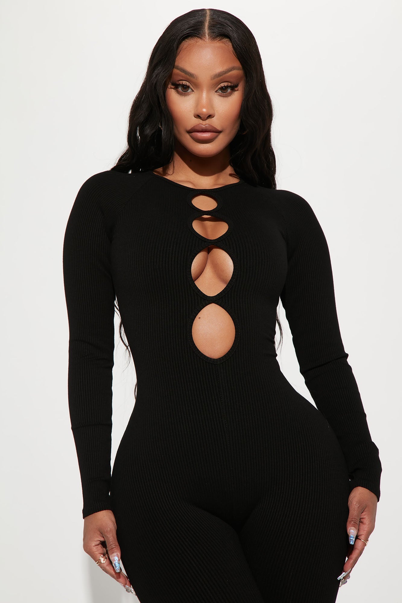 https://cdn.shopify.com/s/files/1/0293/9277/products/10-19-22Studio2_ME_RL_14-43-27_44_JP2419FN_Black_1223_KS.jpg?v=1680307713