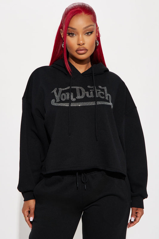 https://cdn.shopify.com/s/files/1/0293/9277/files/11-01-24_S2_10_7VND2A0910NV_Black_P_KJ_RL_15-40-05_17700_CM.jpg?v=1730759577