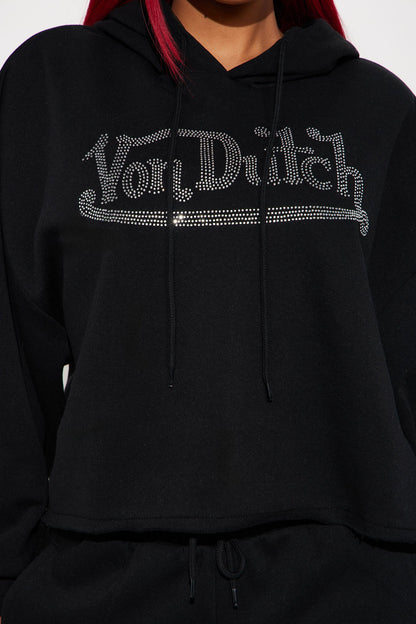 https://cdn.shopify.com/s/files/1/0293/9277/files/11-01-24_S2_10_7VND2A0910NV_Black_P_KJ_RL_15-40-13_17702_CM.jpg?v=1730759577