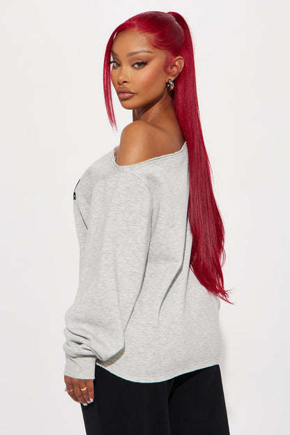 https://cdn.shopify.com/s/files/1/0293/9277/files/11-01-24_S2_12_7VND7A2377NV_HeatherGrey_KJ_RL_15-42-53_17717_SL.jpg?v=1730758863