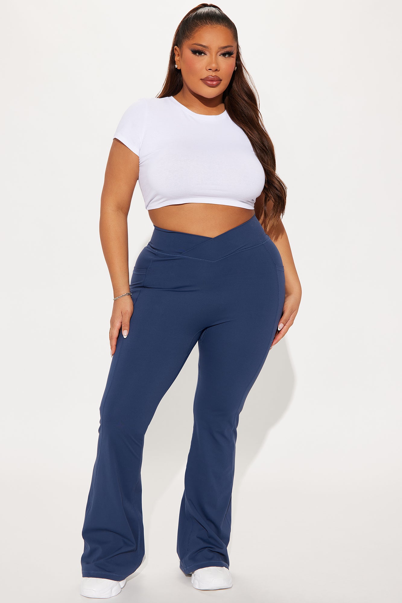 https://cdn.shopify.com/s/files/1/0293/9277/files/11-05-24_S4_27_GW23K9150B_MidnightBlue_HY_DO_11-53-16_PLUS_90180_PXF.jpg?v=1730926940