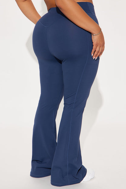 https://cdn.shopify.com/s/files/1/0293/9277/files/11-05-24_S4_27_GW23K9150B_MidnightBlue_HY_DO_11-54-26_PLUS_90191_PXF.jpg?v=1730926940