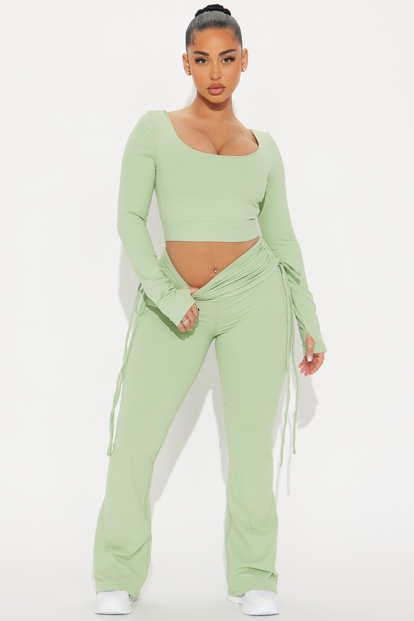 https://cdn.shopify.com/s/files/1/0293/9277/files/11-22-24_S1_40_ZDNVSP1053_Sage_CXB_DO_13-51-16_45704_PXF.jpg?v=1732646014