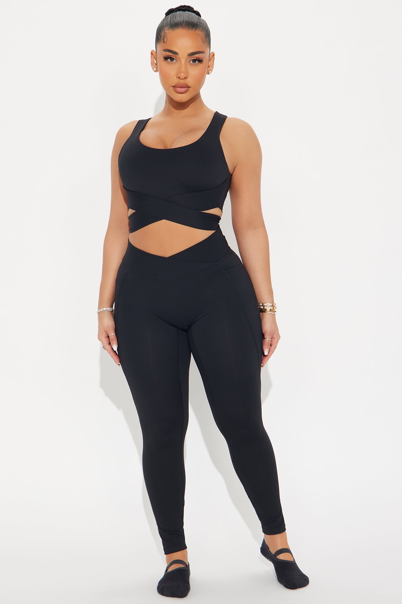 https://cdn.shopify.com/s/files/1/0293/9277/files/11-22-24_S1_52_ZDNVSP1513_Black_CXB_DO_14-31-23_45742_PXF.jpg?v=1732647532