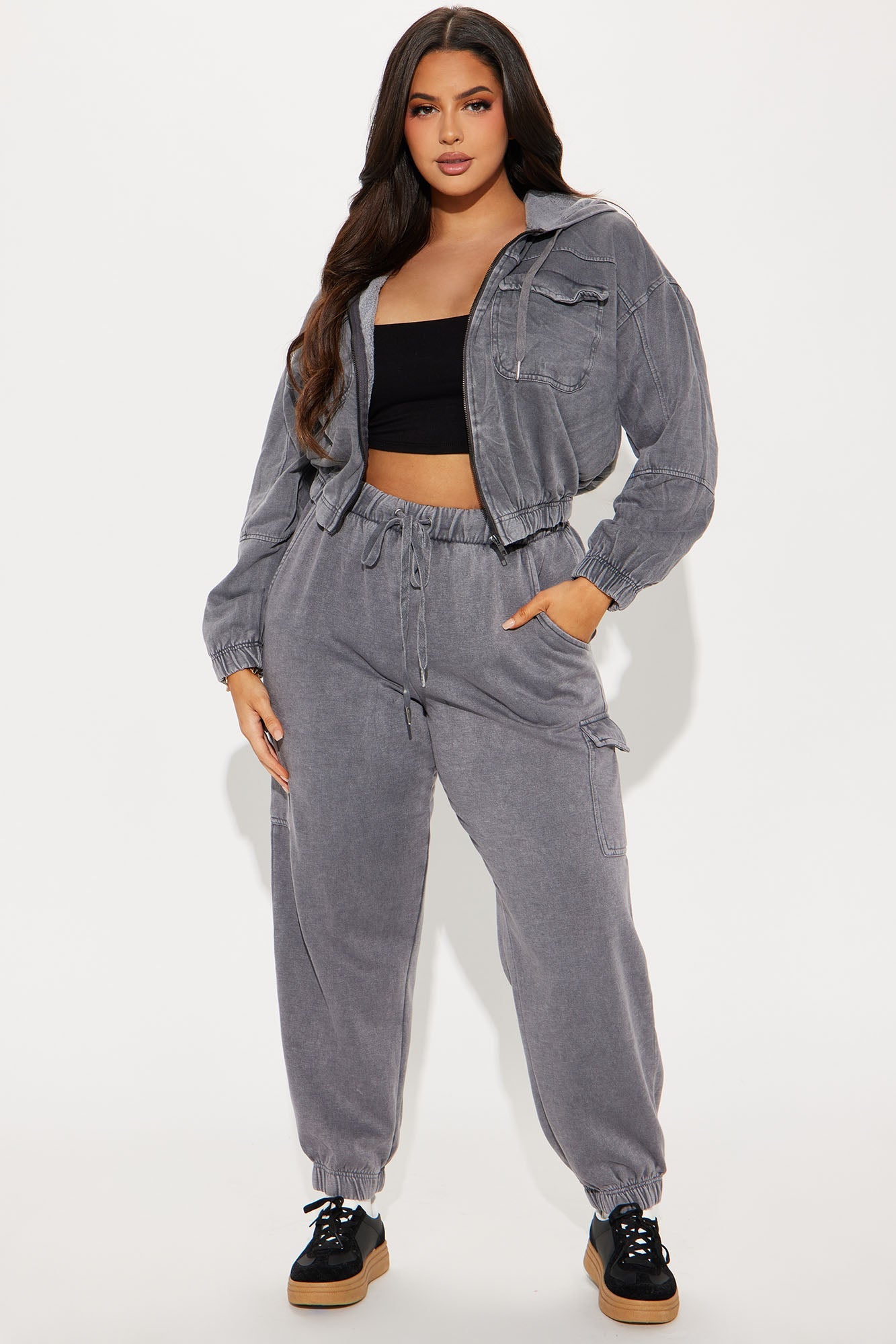 https://cdn.shopify.com/s/files/1/0293/9277/files/11-27-24_S4_3_J4K6182C_Black_ZSR_CXB_IM_10-06-40_PLUS_101952_EH.jpg?v=1732738972