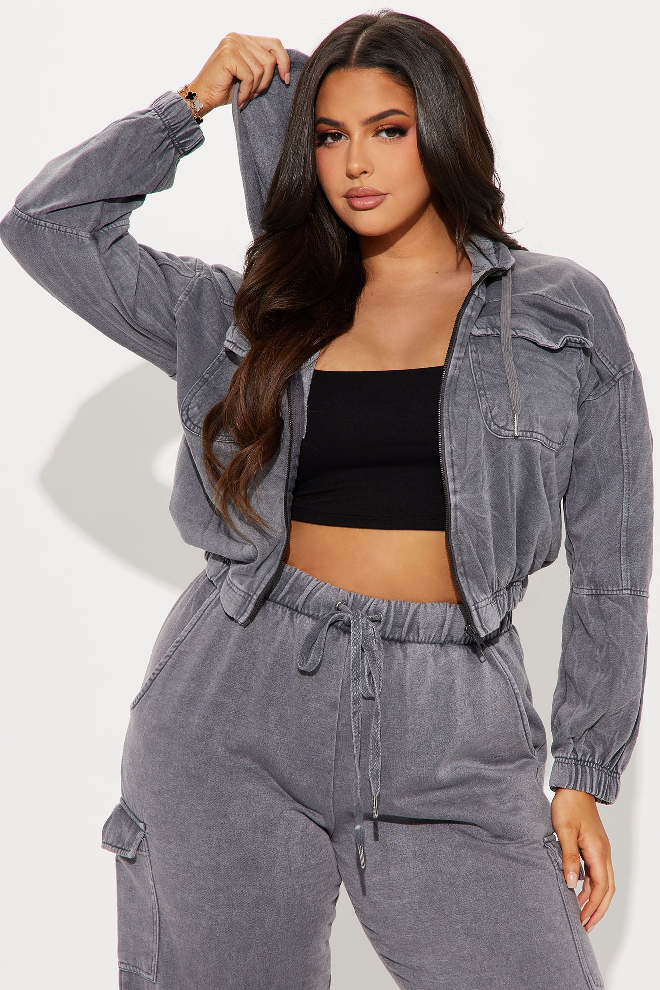 https://cdn.shopify.com/s/files/1/0293/9277/files/11-27-24_S4_3_J4K6182C_Black_ZSR_CXB_IM_10-06-53_PLUS_101955_EH.jpg?v=1732738972