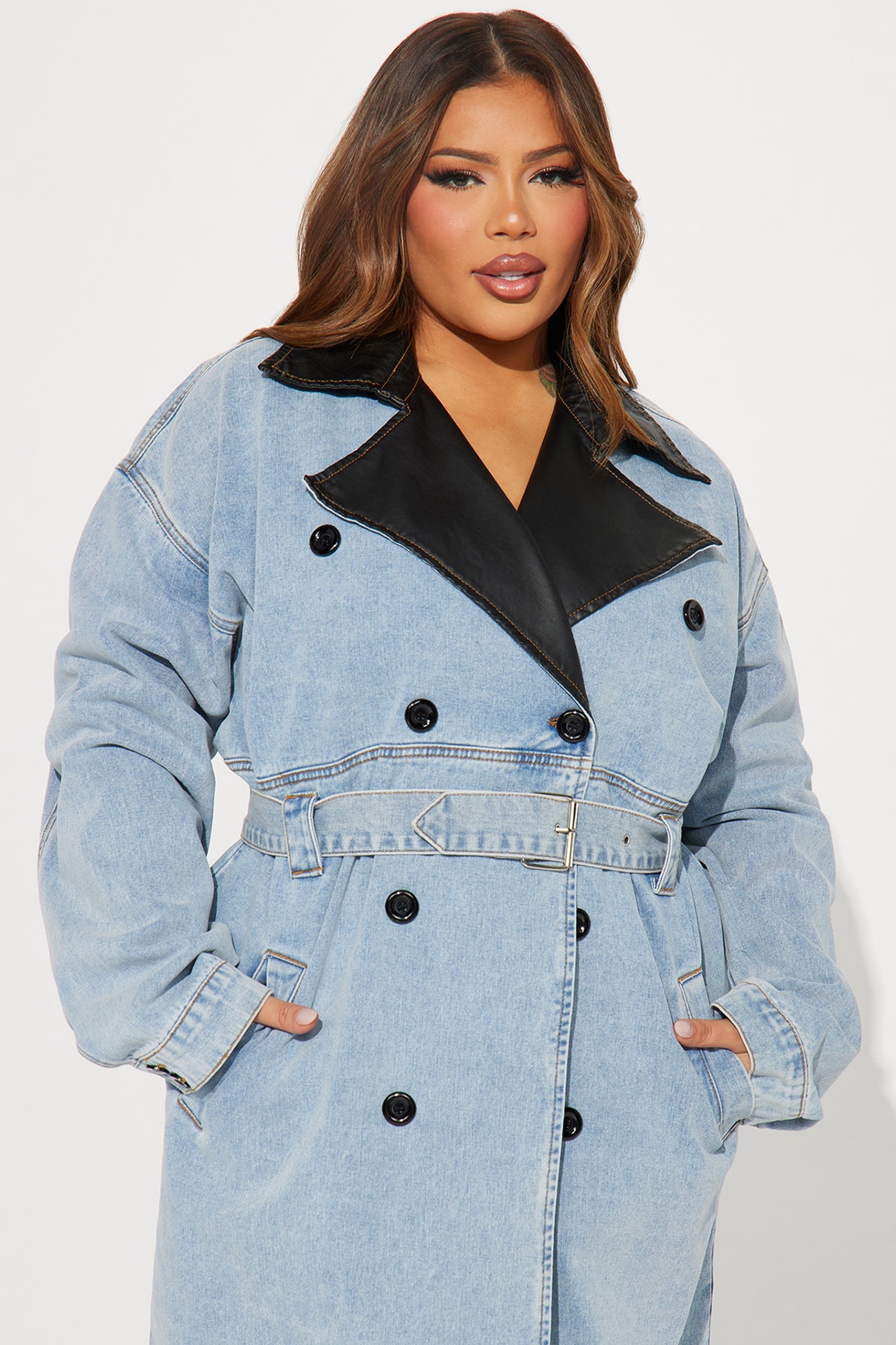 https://cdn.shopify.com/s/files/1/0293/9277/files/12-14-23_S4_3_ZAPP3805_LightWash_TK_AC_10-19-30_PLUS_14509_PXF.jpg?v=1722443829