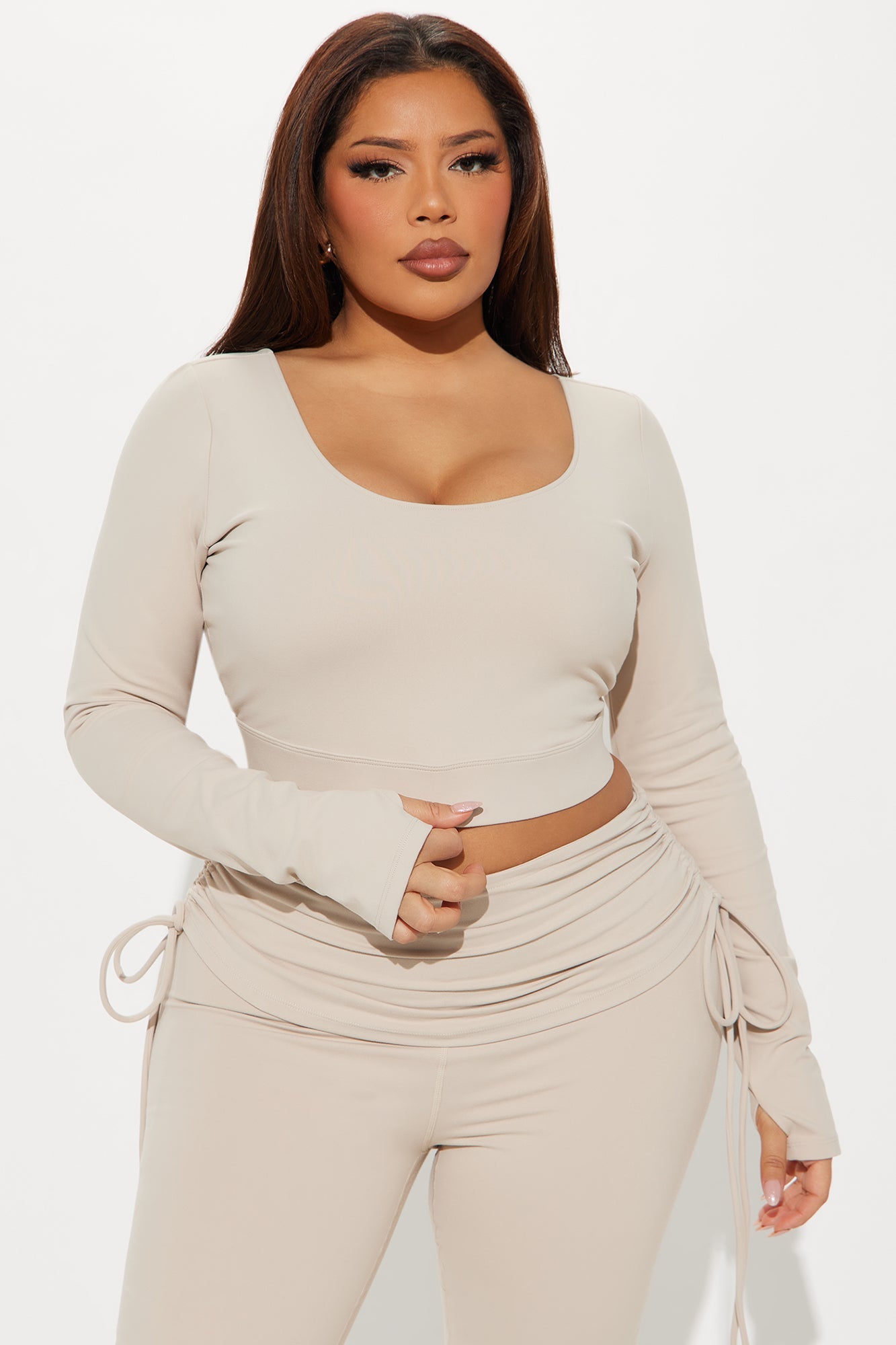 https://cdn.shopify.com/s/files/1/0293/9277/files/12-27-24_S4_60_ZDNVSP1329_LightTaupe_AZ_MC_15-09-11_PLUS_116286_PXF.jpg?v=1735923241