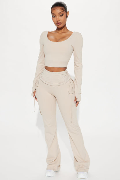 https://cdn.shopify.com/s/files/1/0293/9277/files/12-30-24_S2_9_ZDNVSP1329_LightTaupe_CXB_RL_12-36-20_27620_PXF.jpg?v=1738360231