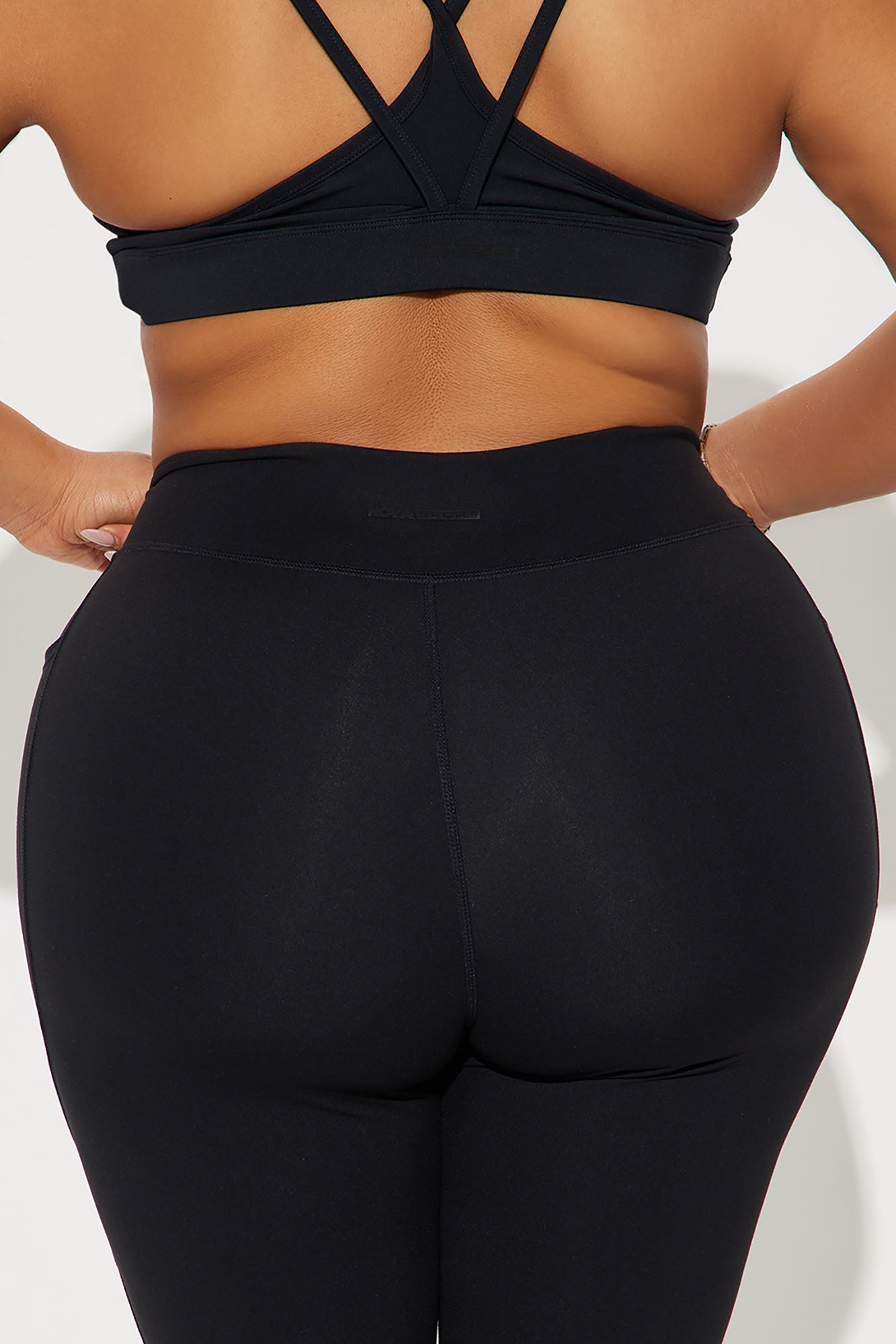 https://cdn.shopify.com/s/files/1/0293/9277/files/12-31-24_S4_19_ZDNVSP1513_Black_AE_DO_10-10-36_PLUS_59671_PXF_BH.jpg?v=1736272220