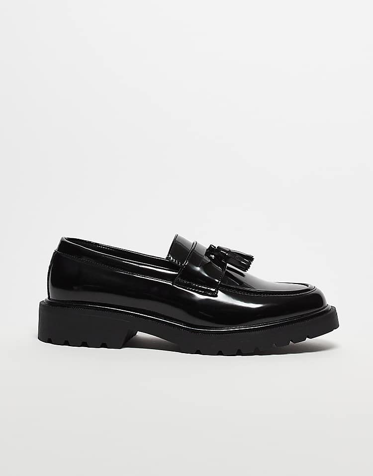 https://images.asos-media.com/products/asos-design-tassel-loafers-in-black-faux-leather/202484888-1-black?$n_750w$&wid=750&fit=constrain