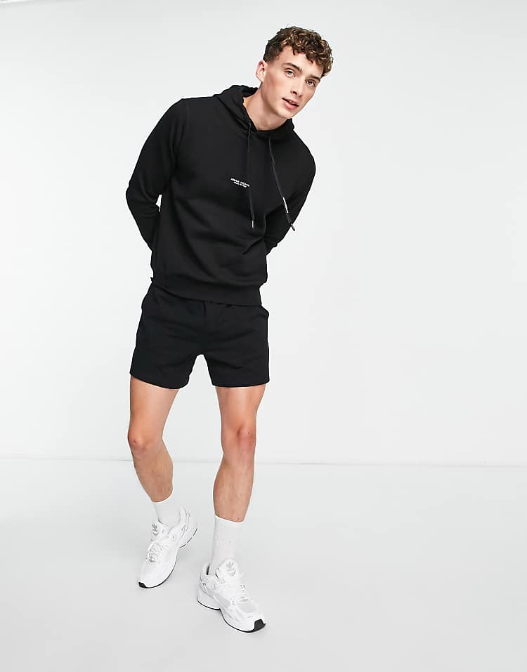 https://images.asos-media.com/products/armani-exchange-central-chest-logo-overhead-hoodie-in-black/203065830-2?$n_750w$&wid=750&fit=constrain