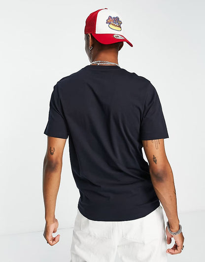 https://images.asos-media.com/products/carhartt-wip-pocket-t-shirt-in-blue/203398369-4?$n_750w$&wid=750&fit=constrain