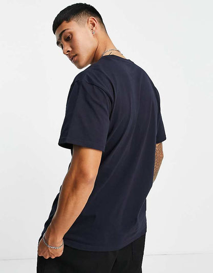 https://images.asos-media.com/products/carhartt-wip-chase-t-shirt-in-navy/203401567-2?$n_750w$&wid=750&fit=constrain