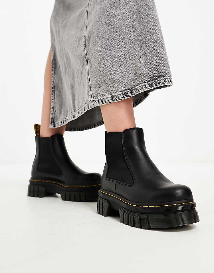 https://images.asos-media.com/products/dr-martens-audrick-chunky-flat-chelsea-boot-in-black/203427093-1-black?$n_750w$&wid=750&fit=constrain