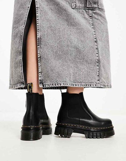 https://images.asos-media.com/products/dr-martens-audrick-chunky-flat-chelsea-boot-in-black/203427093-3?$n_750w$&wid=750&fit=constrain