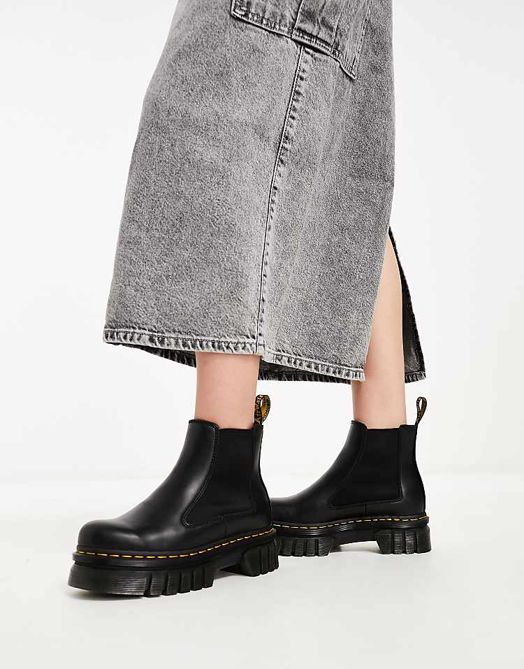 https://images.asos-media.com/products/dr-martens-audrick-chunky-flat-chelsea-boot-in-black/203427093-4?$n_750w$&wid=750&fit=constrain