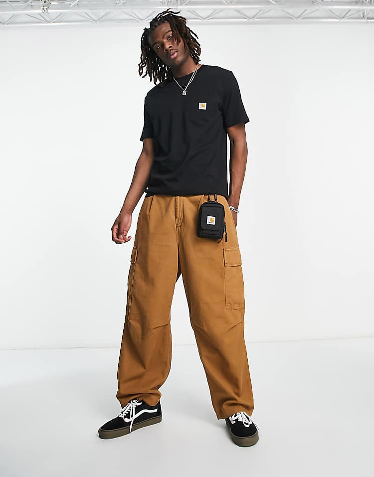 https://images.asos-media.com/products/carhartt-wip-pocket-t-shirt-in-black/204356926-4?$n_750w$&wid=750&fit=constrain