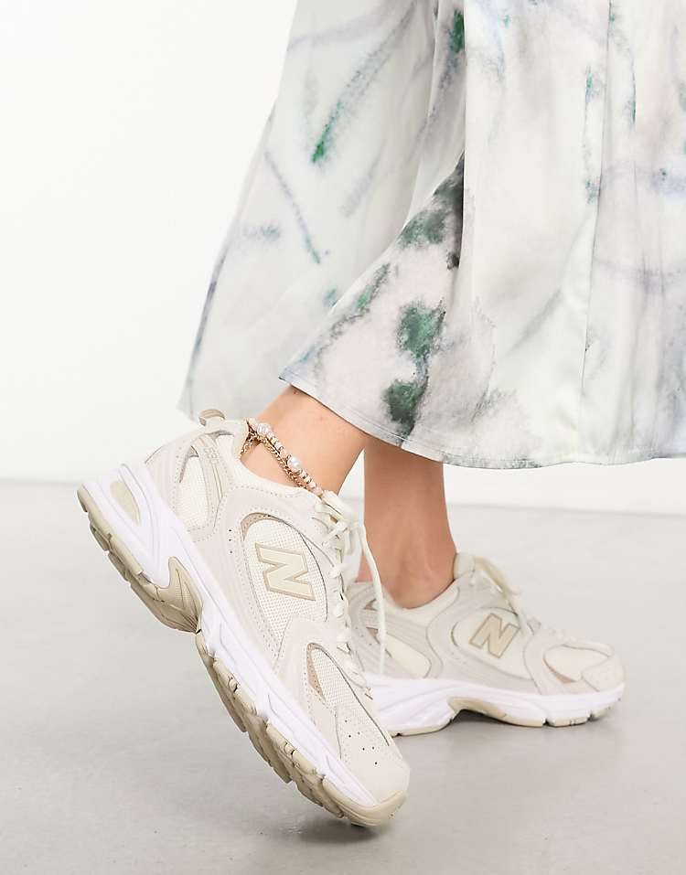 https://images.asos-media.com/products/new-balance-530-trainers-in-off-white/204593938-4?$n_750w$&wid=750&fit=constrain