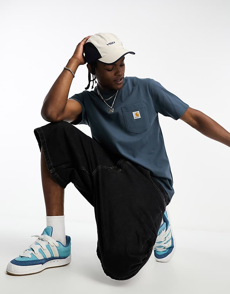 https://images.asos-media.com/products/carhartt-wip-pocket-t-shirt-in-blue/205178155-4?$n_750w$&wid=750&fit=constrain