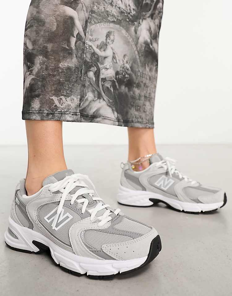 https://images.asos-media.com/products/new-balance-530-sneakers-in-grey/205178688-3?$n_750w$&wid=750&fit=constrain