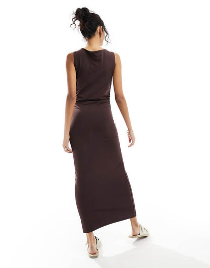 https://images.asos-media.com/products/asos-design-boat-neck-maxi-dress-with-ruched-sides-in-chocolate/206029598-3?$n_750w$&wid=750&fit=constrain