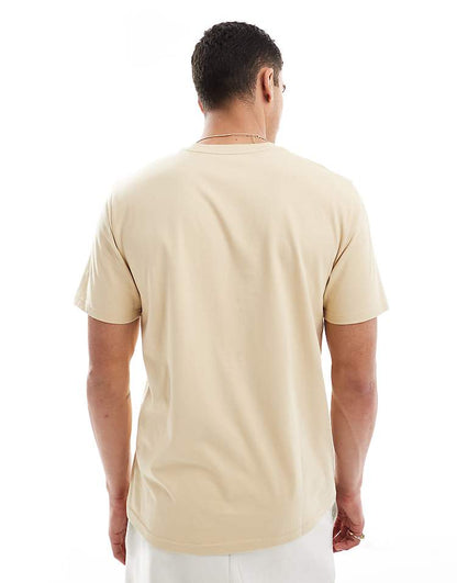 https://images.asos-media.com/products/carhartt-wip-pocket-t-shirt-in-beige/206423348-3?$n_750w$&wid=750&fit=constrain