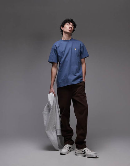 https://images.asos-media.com/products/carhartt-wip-chase-t-shirt-in-blue/206637659-4?$n_750w$&wid=750&fit=constrain