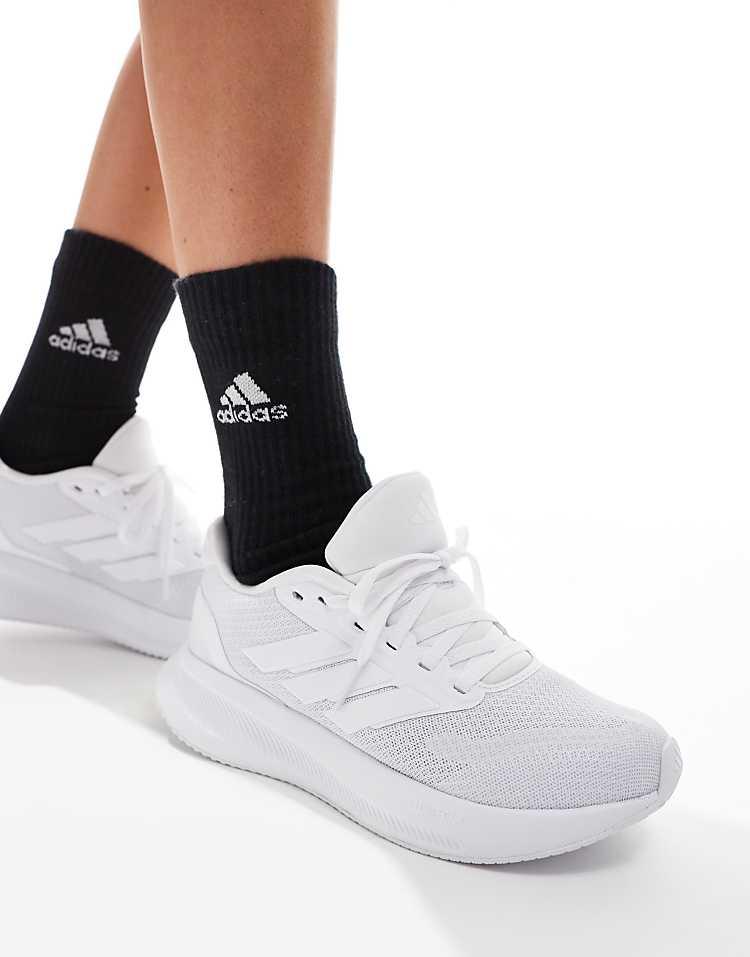 https://images.asos-media.com/products/adidas-running-runfalcon-trainers-in-white/206853391-1-white?$n_750w$&wid=750&fit=constrain