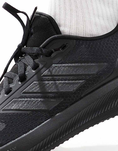 https://images.asos-media.com/products/adidas-running-runfalcon-trainers-in-black/206880469-4?$n_750w$&wid=750&fit=constrain