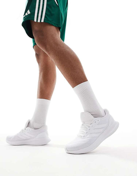 https://images.asos-media.com/products/adidas-hardlopen-runfalcon-sneakers-in-wit/206885058-1-white?$n_750w$&wid=750&fit=constrain