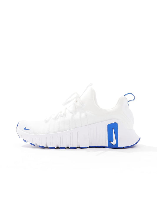 https://images.asos-media.com/products/nike-training-free-metcon-6-sneakers-in-wit-en-blauw/207051305-2?$n_750w$&wid=750&fit=constrain