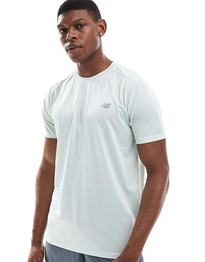 https://images.asos-media.com/products/new-balance-essentials-t-shirt-in-light-green/207148365-1-lightgreen?$n_750w$&wid=750&fit=constrain