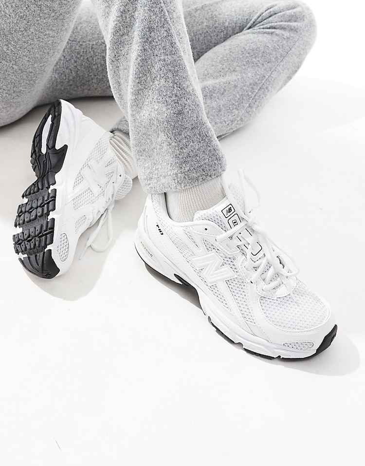 https://images.asos-media.com/products/new-balance-740-trainers-in-white/207206557-1-white?$n_750w$&wid=750&fit=constrain