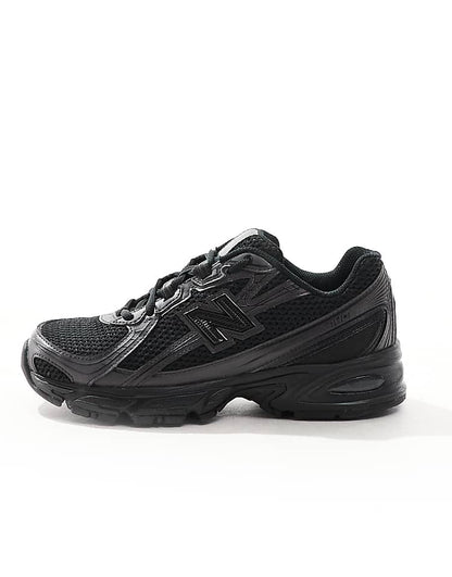 https://images.asos-media.com/products/new-balance-740-trainers-in-black/207206585-2?$n_750w$&wid=750&fit=constrain