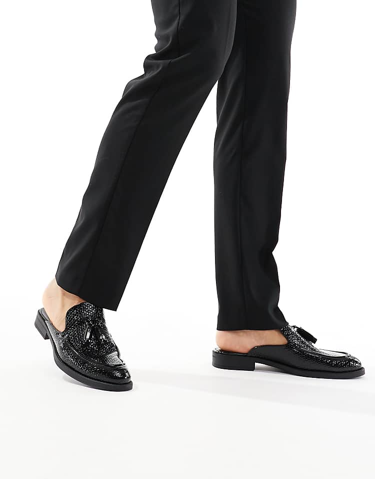 https://images.asos-media.com/products/asos-design-mule-loafers-in-black-patent-with-weave-detail/207228109-4?$n_750w$&wid=750&fit=constrain